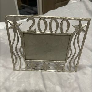 MILLINIUM PICTURE FRAME -SILVER 2000